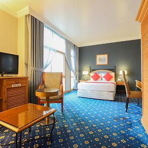 OYO 328 City Plaza Hotel